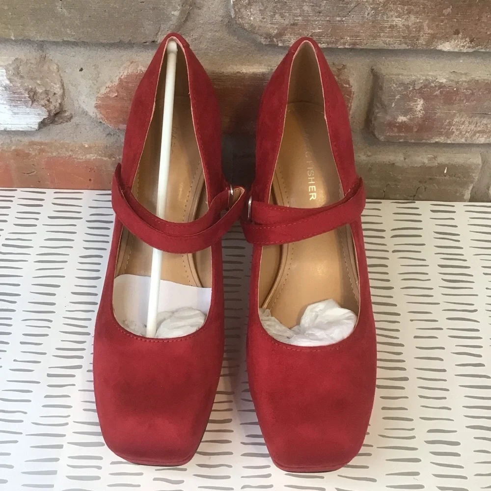 MARC FISHER Women's Red Suede NICOLY MaryJanes Chunky Platform Heels 7 NEW